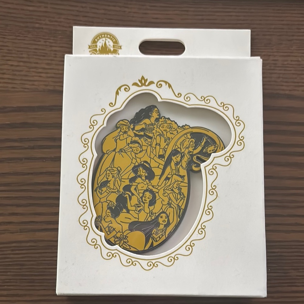 Disney Parks Princess Gold Cluster Pin - NIB